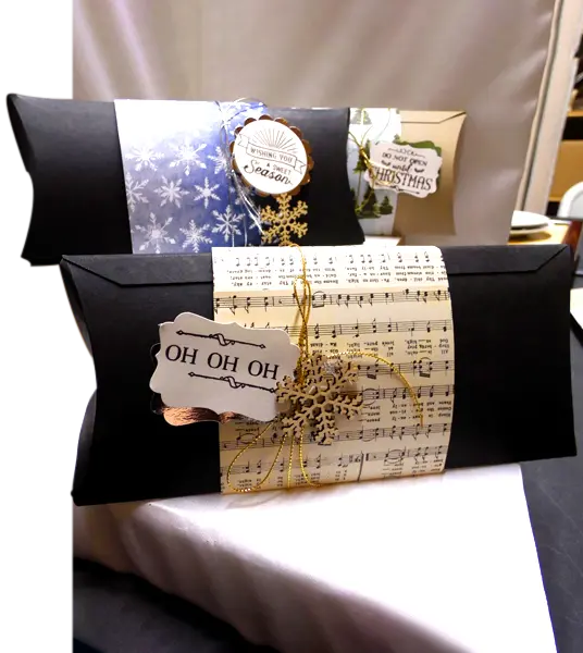 customized black pillow boxes