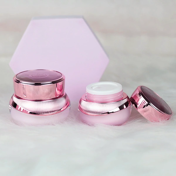 custom luxury cosmetic jars