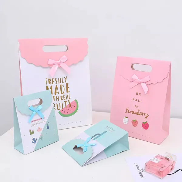 paper gift bags wholesale